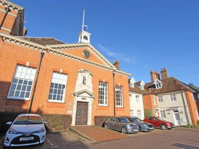 Flat for sale in Hertford, Colliers End
