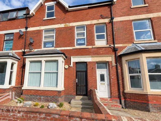 Flat for sale in St Annes, Fylde