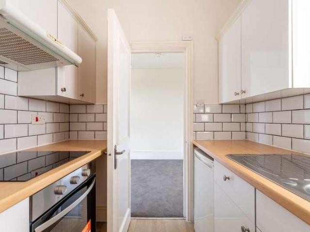 Flat for sale in Round Hill, Brighton & Hove