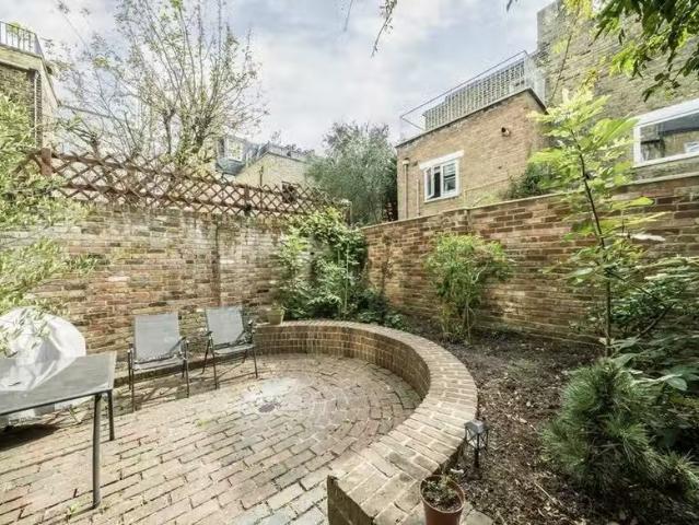 House for sale in Sands End, Fulham