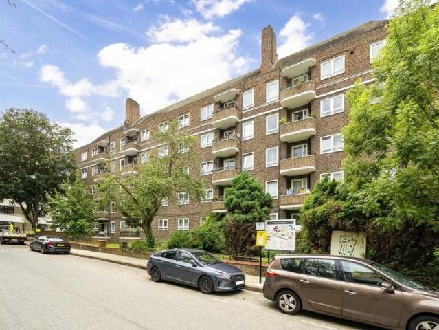 House for sale in Primrose Hill, Chalk Farm
