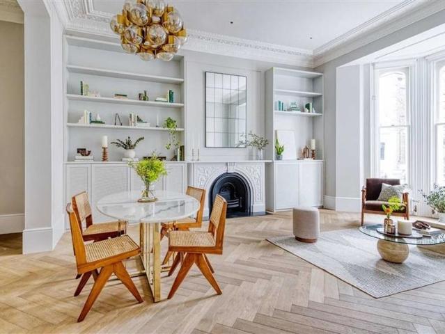 House for sale in Chelsea, Earl's Court