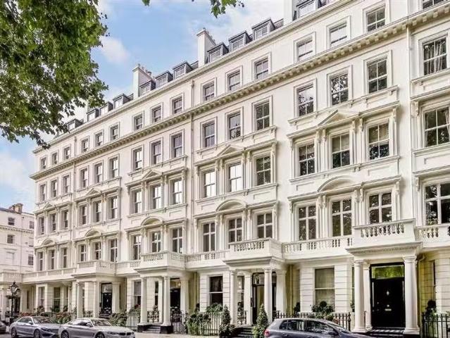 House for sale in Kensington, South Kensington