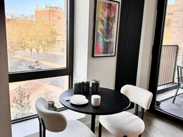 Apartment for rent in Limehouse, Greater London