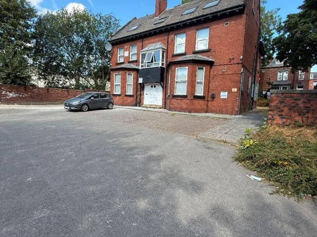Apartment for rent in Wortley, West Yorkshire