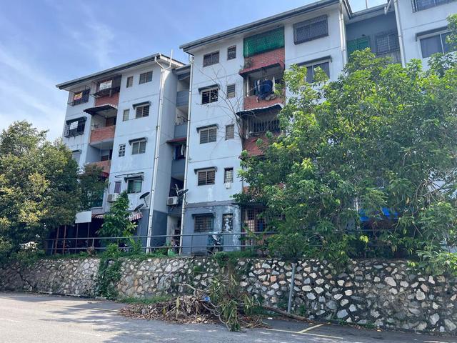 Flat for sale in Kajang, Langat