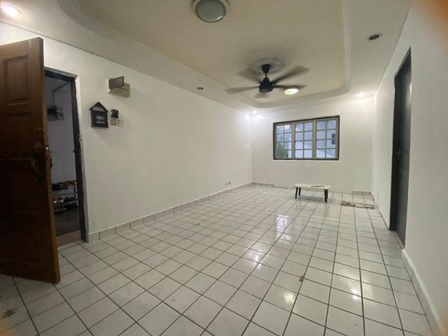 Flat for sale in Kota Damansara, Petaling Jaya