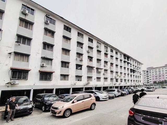 Flat for sale in Kota Damansara, Petaling Jaya