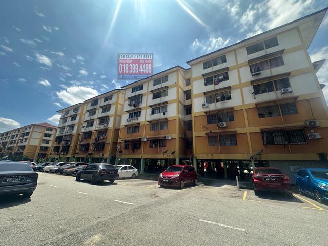 Flat for sale in Petaling, Damansara Damai