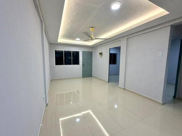 Apartment for sale in Petaling, Damansara Damai