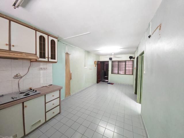 Flat for sale in Georgetown, Penang
