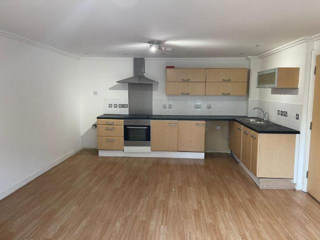 Apartment for rent in Roding Riverside, Greater London