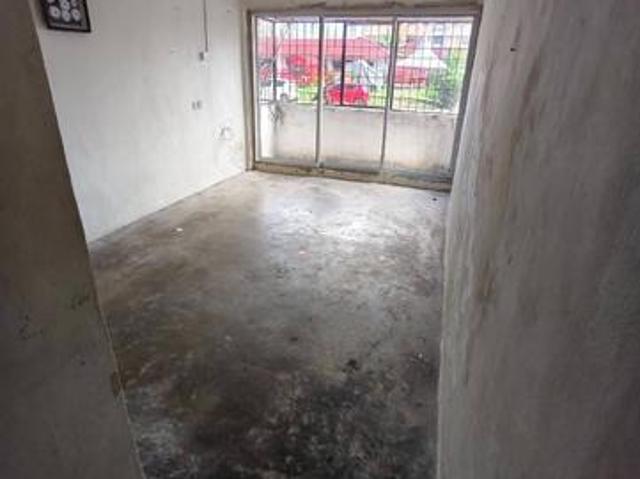 House for sale in Kluang