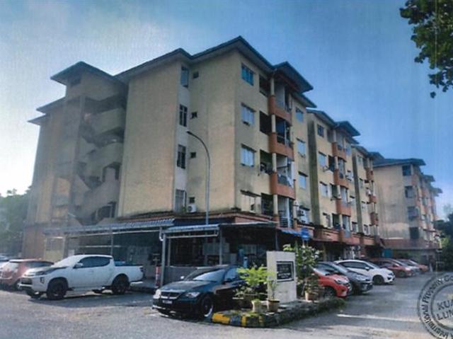 Flat for sale in Petaling, Alam Impian