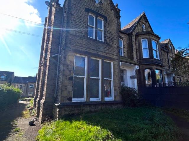 Apartment for rent in Lindley, Kirklees