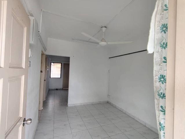 Flat for sale in Wellesley, Penang