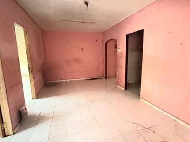 Flat for sale in Petaling, Damansara Damai