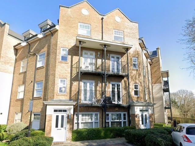 Apartment for rent in Bromley Common, Greater London