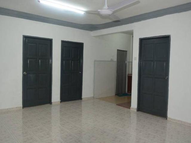 Flat for sale in Petaling, Alam Impian