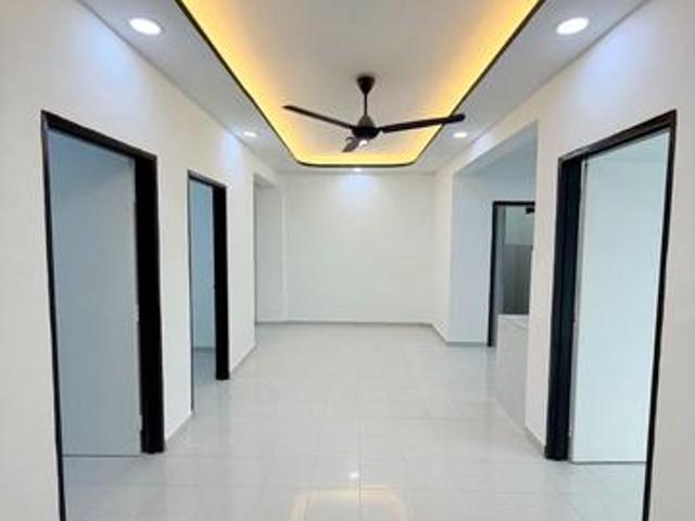 Flat for sale in Pontian