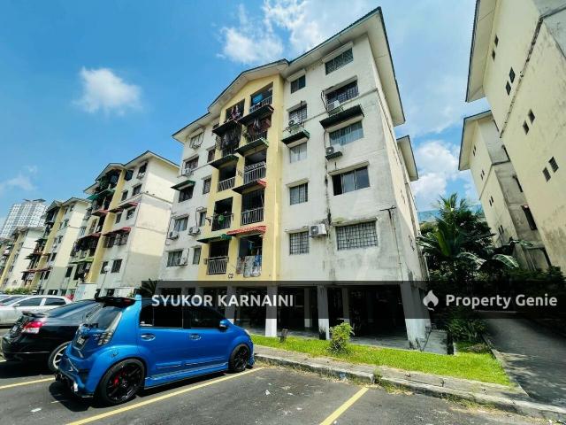 Flat for sale in Petaling, Damansara Damai