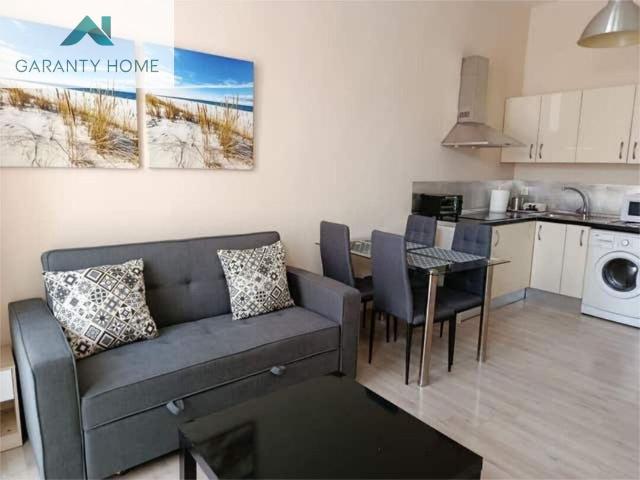 Apartamento en alquiler en La Cala del Moral, La Axarquía