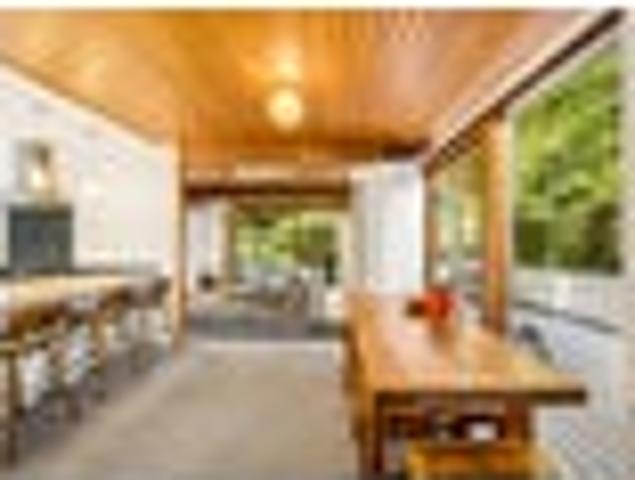 House for sale in Oratia