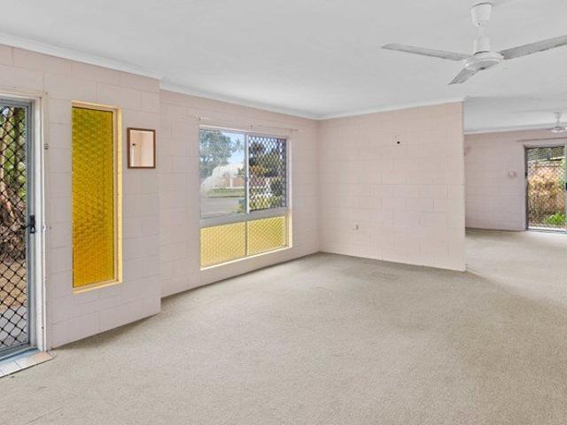 House for sale in Kewarra Beach, Queensland