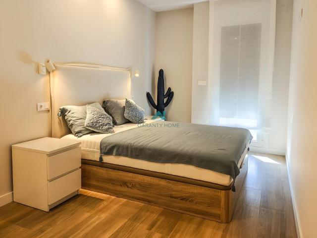 Apartamento en alquiler en Laredo