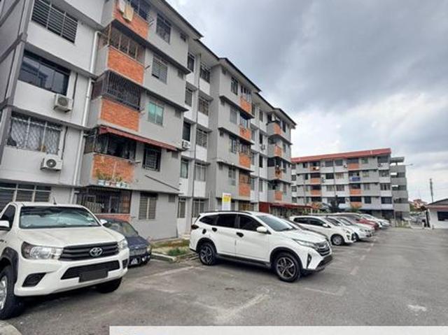 Flat for sale in Larkin, Johor Bahru