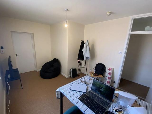 Apartment for rent in Old Lenton, Haddon