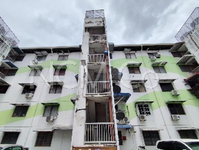 Flat for sale in Barat Daya, George Town