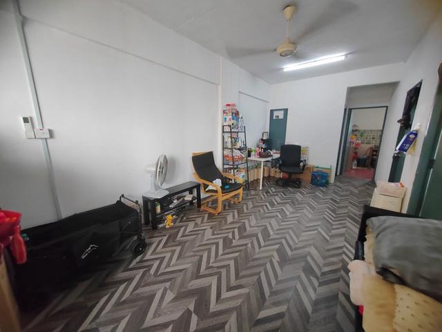 Flat for sale in Petaling, Subang Jaya