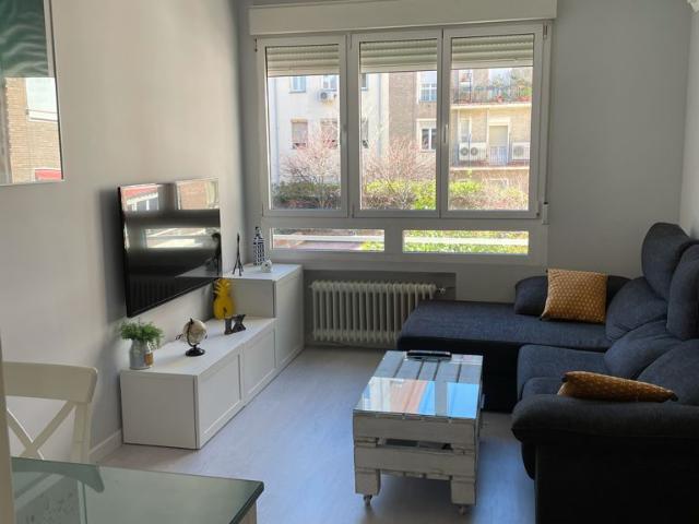 Apartamento en alquiler en Centro, Zaragoza
