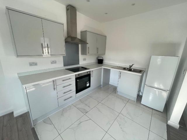 Apartment for rent in Halfway, Dafen