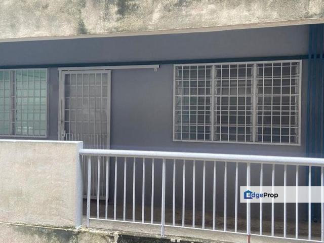 Flat for sale in Kajang, Langat