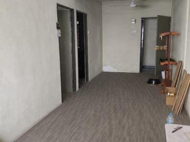 Flat for sale in Wellesley, Penang