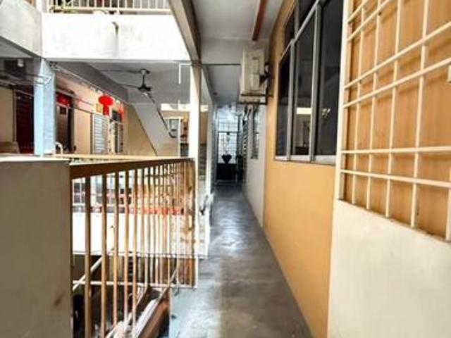 Flat for sale in Wellesley, Penang