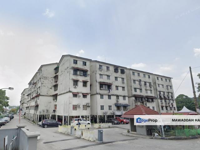 Flat for rent in Kajang, Langat