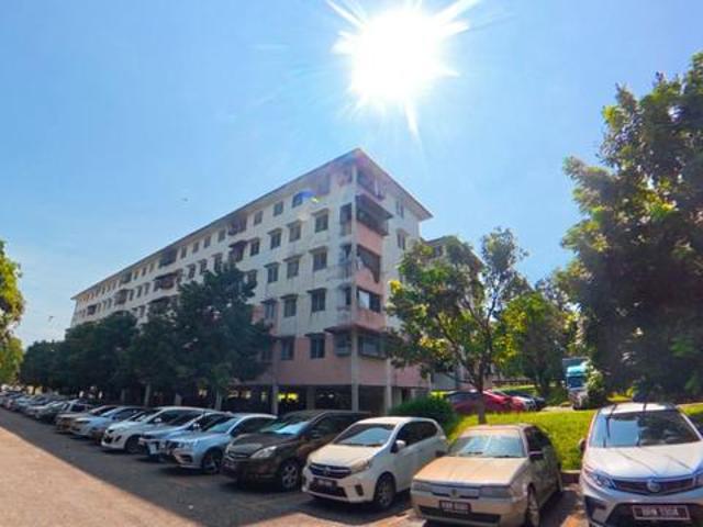 Apartment for sale in Kajang, Langat