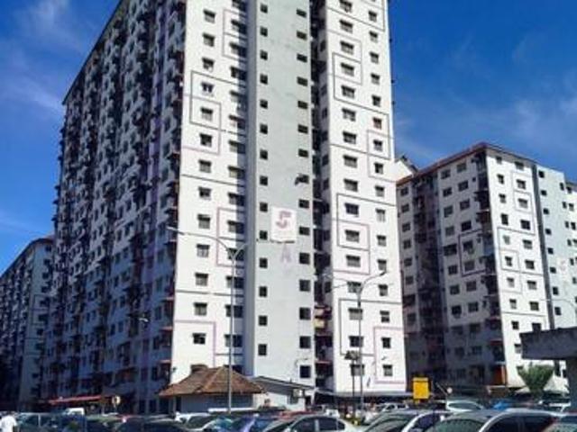 Apartment for sale in Petaling, Damansara Damai