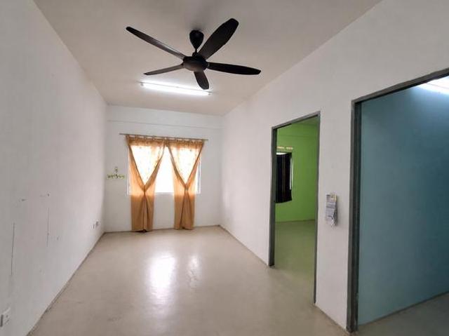 Flat for sale in Ulu Tiram, Johor
