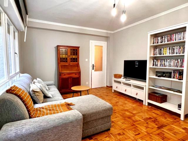 Apartamento en alquiler en El Milán, Oviedo