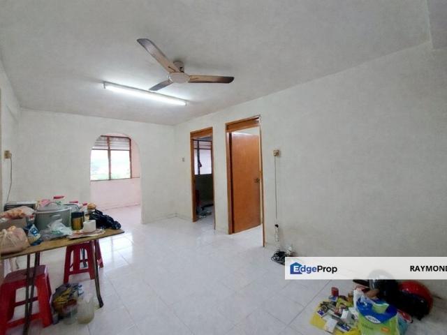Flat for sale in Taman Pakatan, Majlis Bandaraya Ipoh