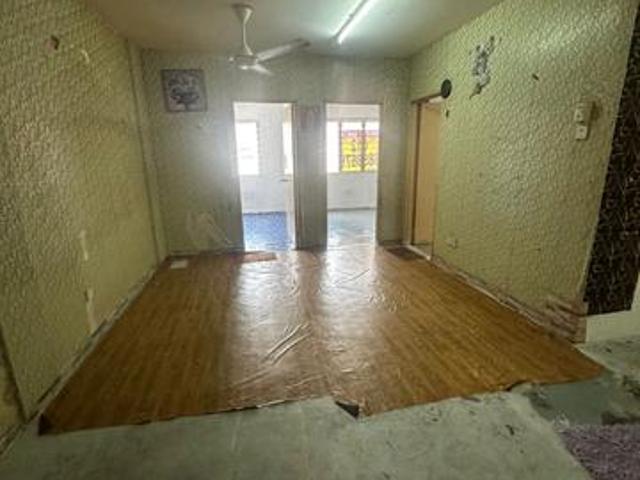 Flat for sale in Port Klang, Selangor