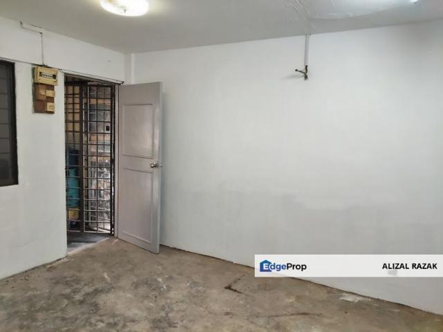 Flat for sale in Langat, Selangor
