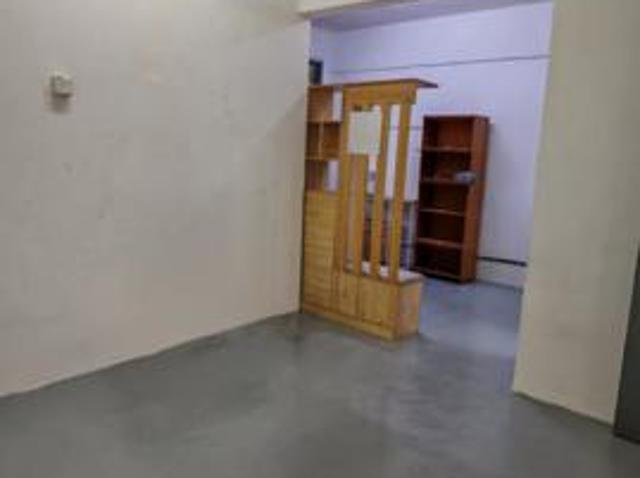 Flat for sale in Wellesley, Penang