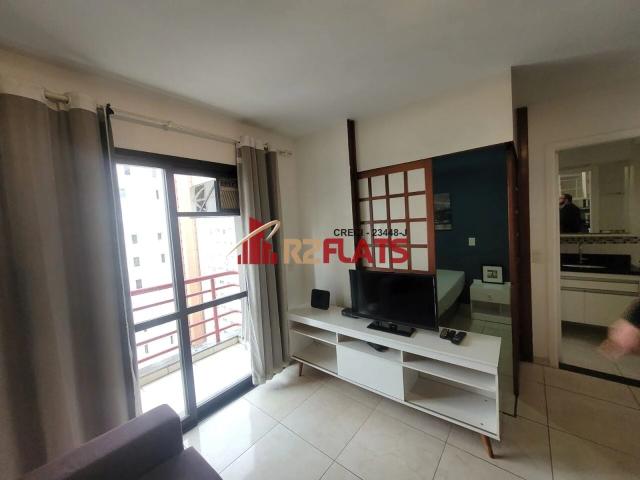 Flat aluguel em Indianópolis, São Paulo