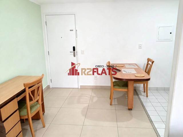 Flat aluguel em Indianópolis, São Paulo