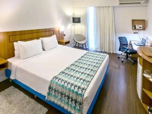 Flat aluguel em Indianópolis, São Paulo